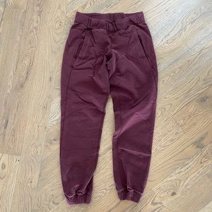 Lululemon Sweat Pant (28”) Jogger